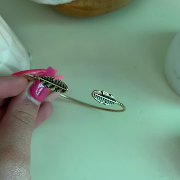 Feather bangle - Picture 2 of 3